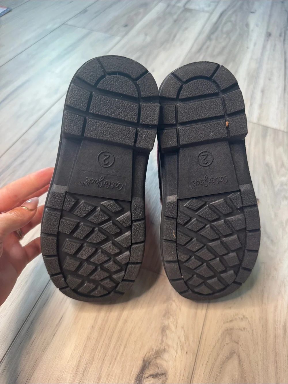 Girl’s winter boots